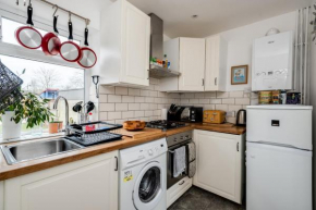 Award Winning 3 Bedroom House with Private Parking Florence Park